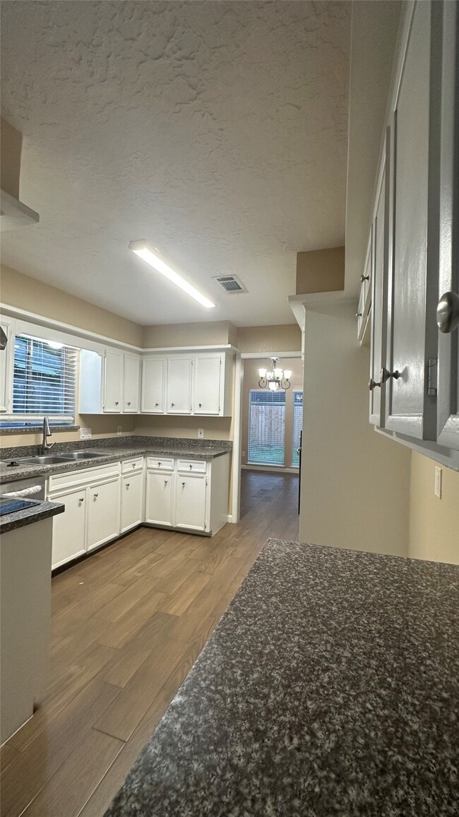 Building Photo - 11503 Briar Forest Dr