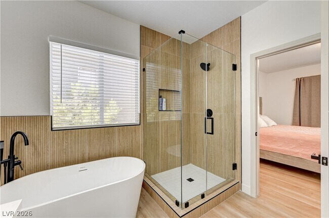 Building Photo - 3236 Rushing Waters Pl