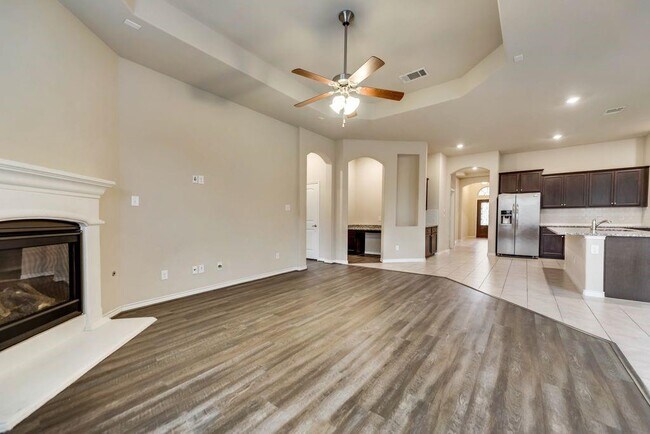 Building Photo - 932 Lake Cypress Ln