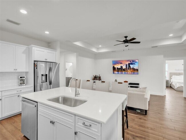 Building Photo - 10108 Hammock Brook Dr