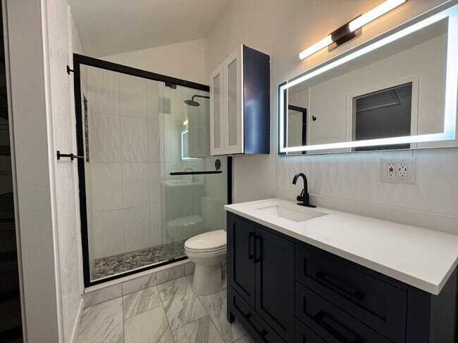 Building Photo - 2728 Northbrook Pl