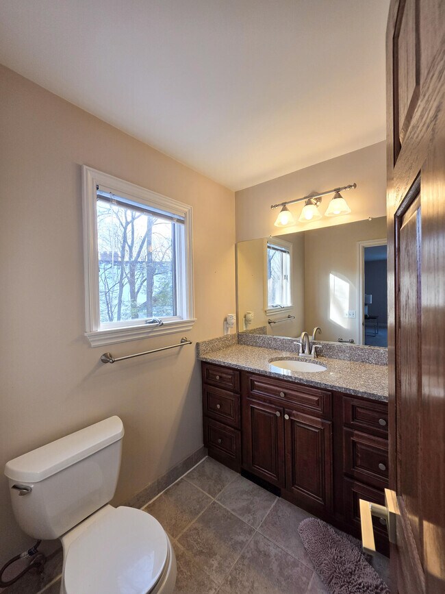 Building Photo - 3427 E Dobson Pl