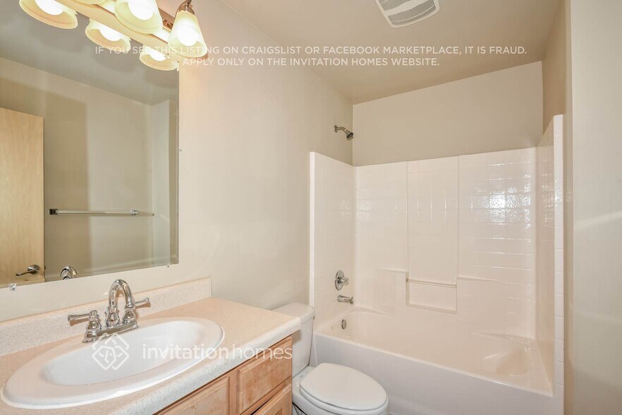Building Photo - 5019 200th St Ct E