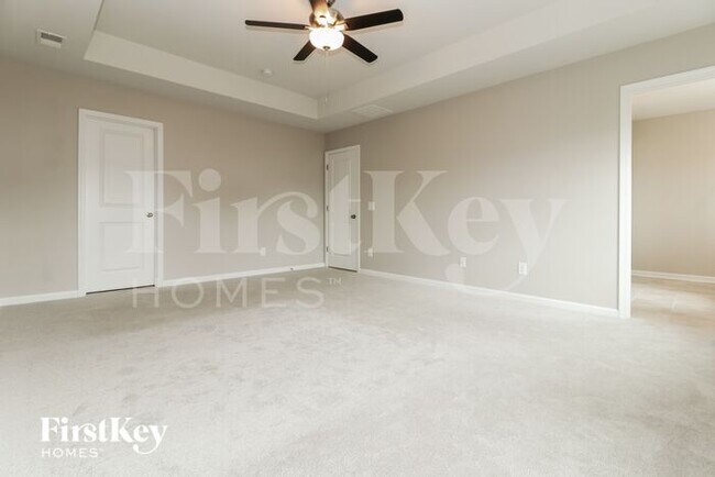 Building Photo - 448 Richfield Wy