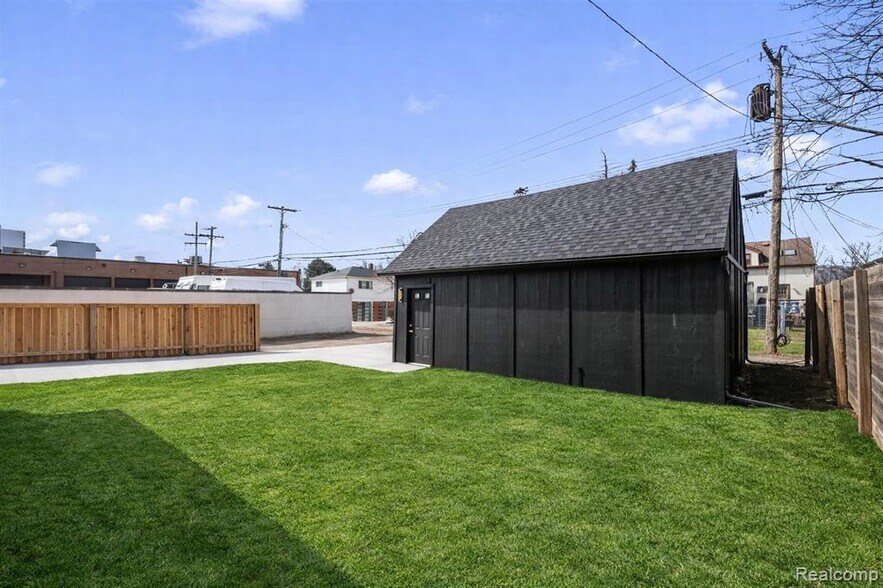 Building Photo - 125 N Washington Ave