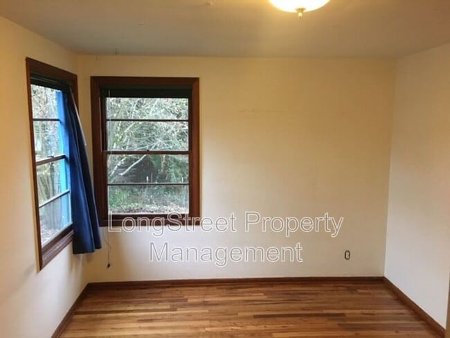 Building Photo - 905 NW 33rd St