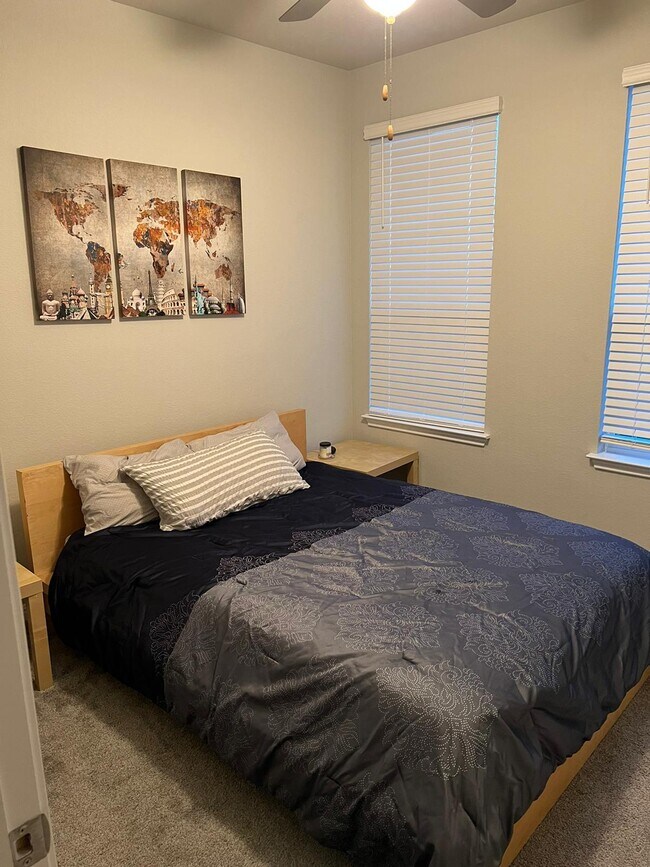 Building Photo - 8720 Whitter Dr