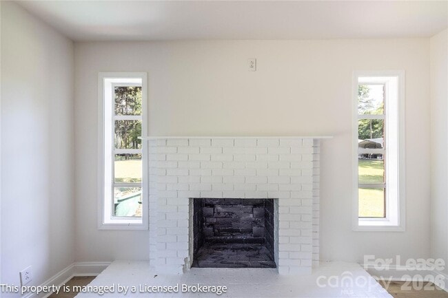 Building Photo - 409 Eastover Ave