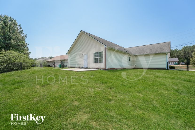 Building Photo - 526 George Tate Dr