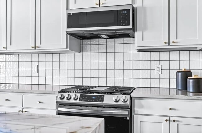 Building Photo - 183 S Prairie Ave