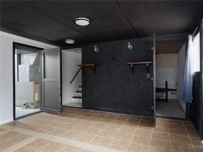 Building Photo - 20201 Overlook Dr