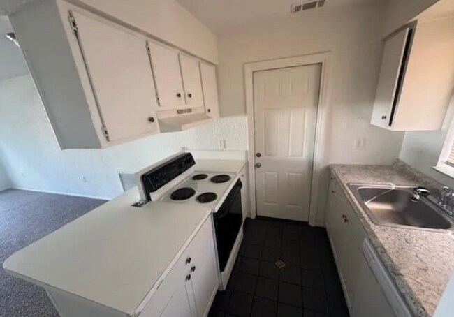 Building Photo - 1623 Sadigo St SE