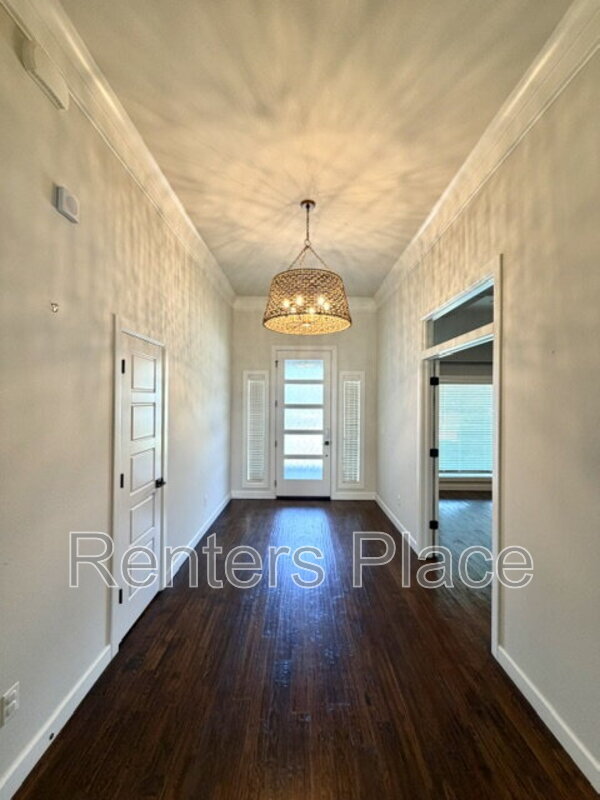 Building Photo - 803 E Delmar Pl