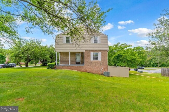 Building Photo - 12338 Chesterton Dr