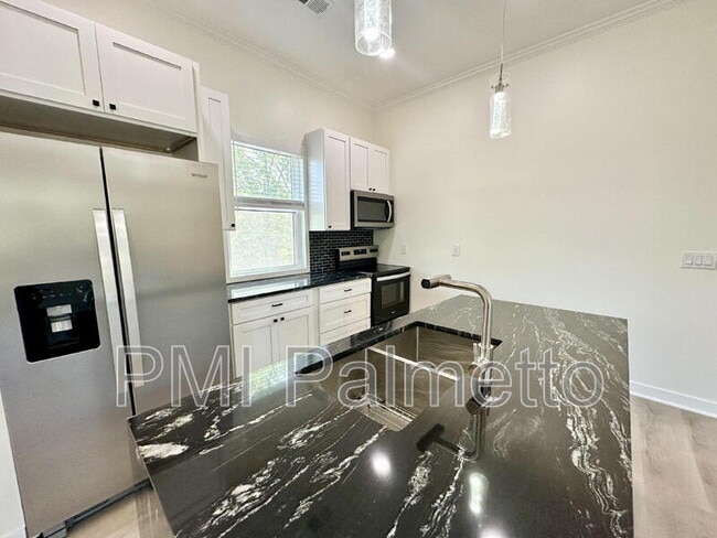 Building Photo - 1121 Zeigler St