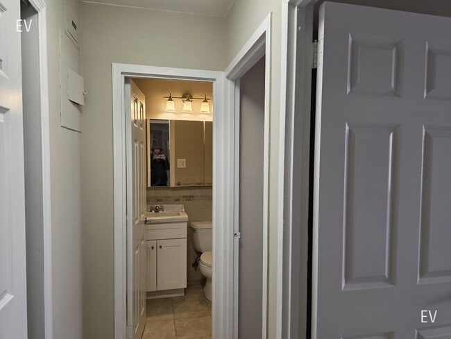 Building Photo - 310 Greenwich St