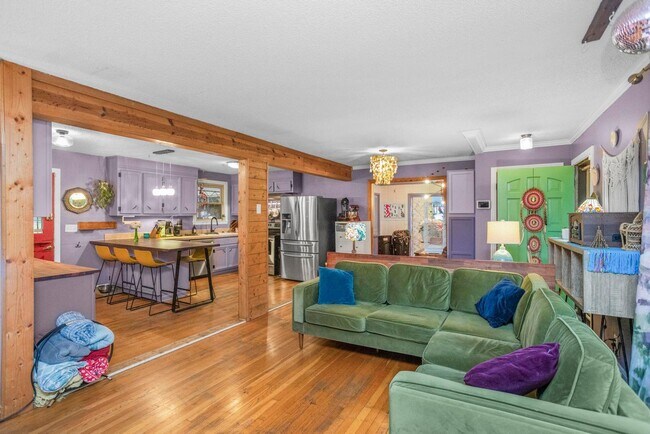 Building Photo - 4117 Saunders Ave