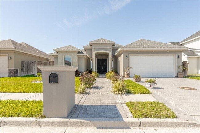 Building Photo - 27 Tulipan Ave