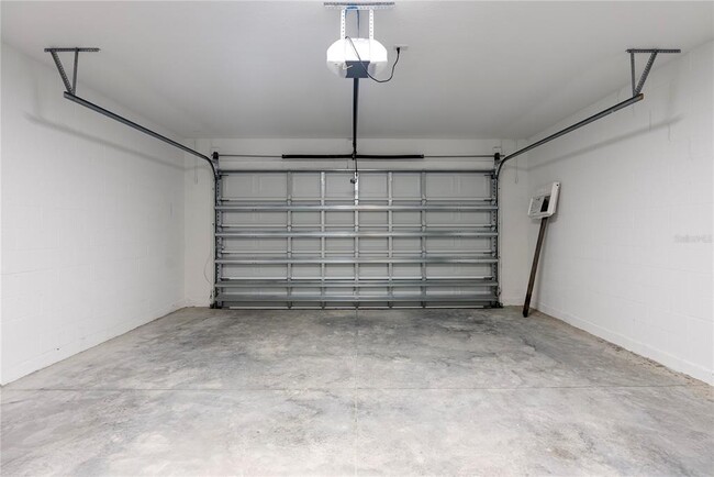 Building Photo - 2664 Crittendon St