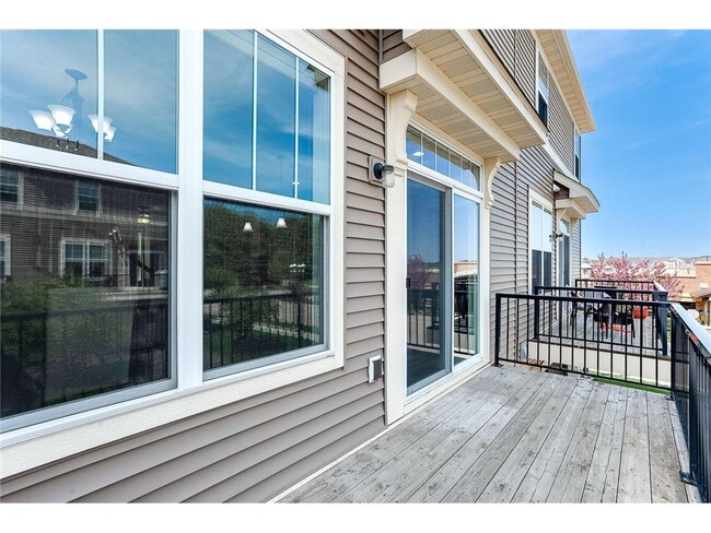 Building Photo - 8934 SW Village Loop