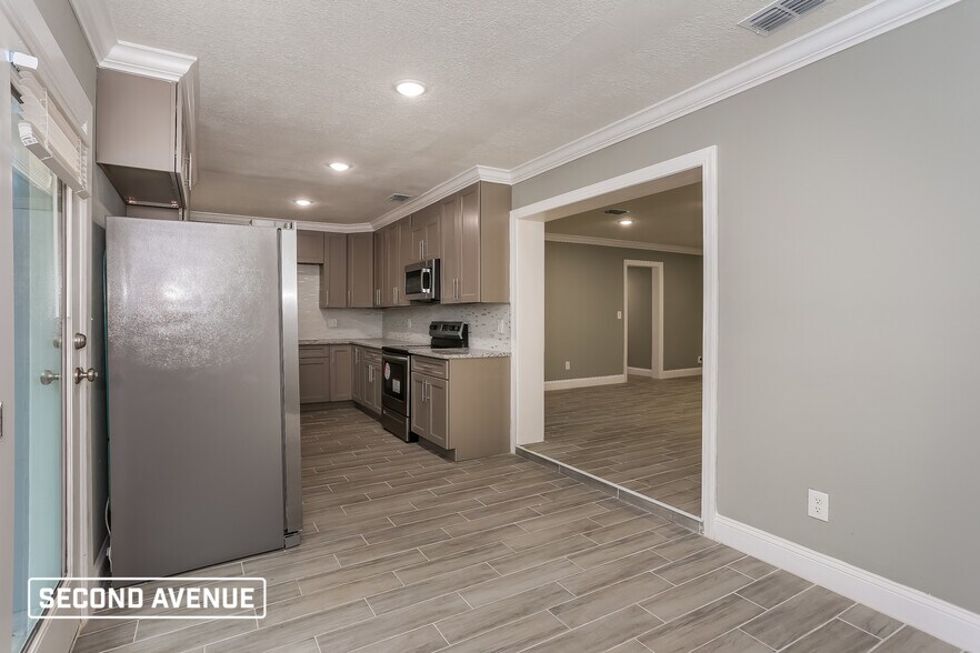 Building Photo - 6554 Albicore Rd