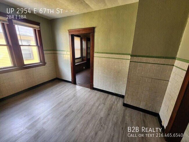 Building Photo - 2954 E 67th St