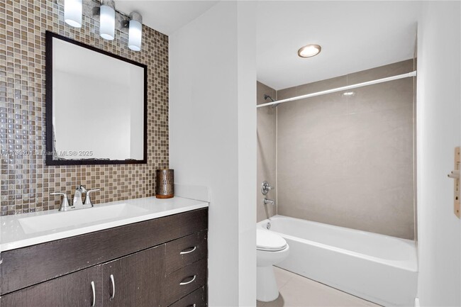Building Photo - 4515 SW 68th Ct Cir