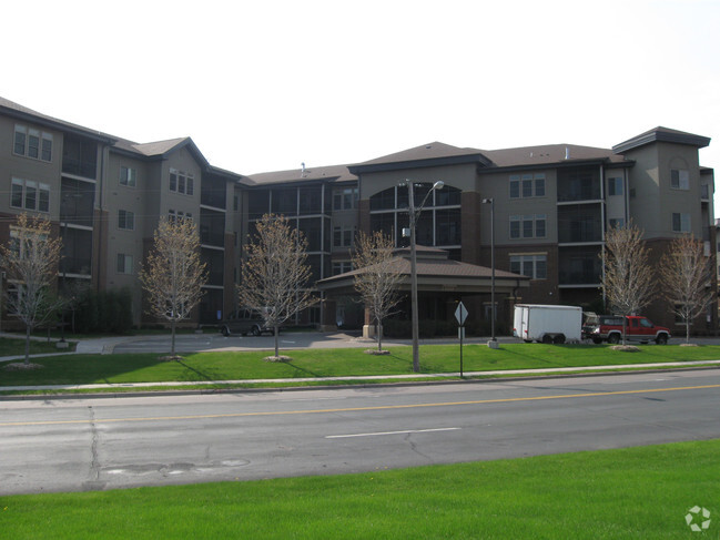 Building Photo - Gramercy Club of Edina