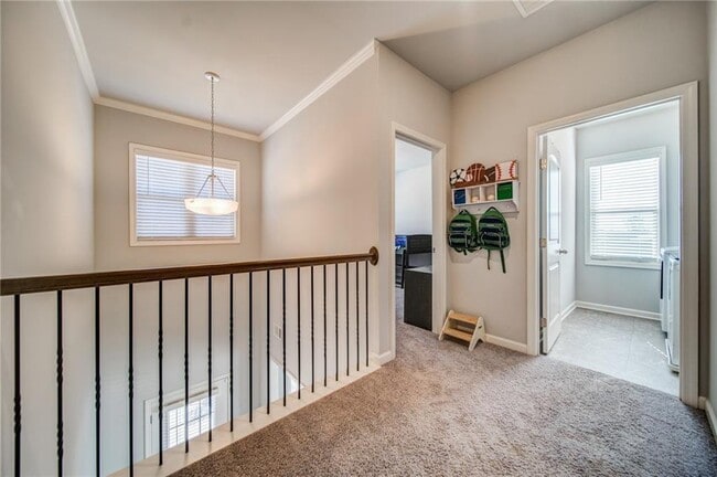 Building Photo - 7661 Silk Tree Pointe