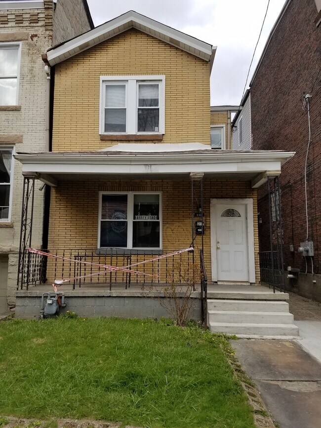 Primary Photo - 337 Meyran Ave