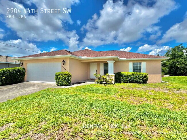 Building Photo - 2904 44th St SW