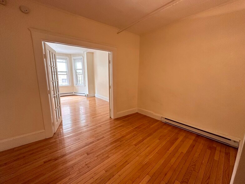 Building Photo - 50 Prince St