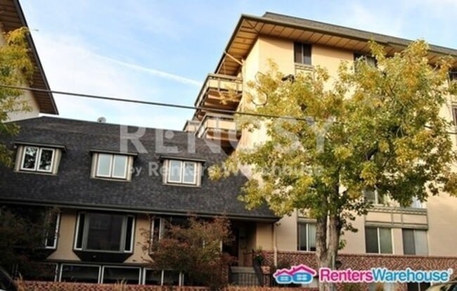 Building Photo - 555 E 10th Ave