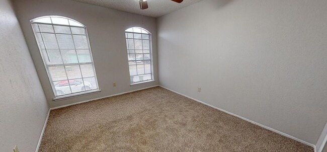 Building Photo - 13806 Cambourne Dr