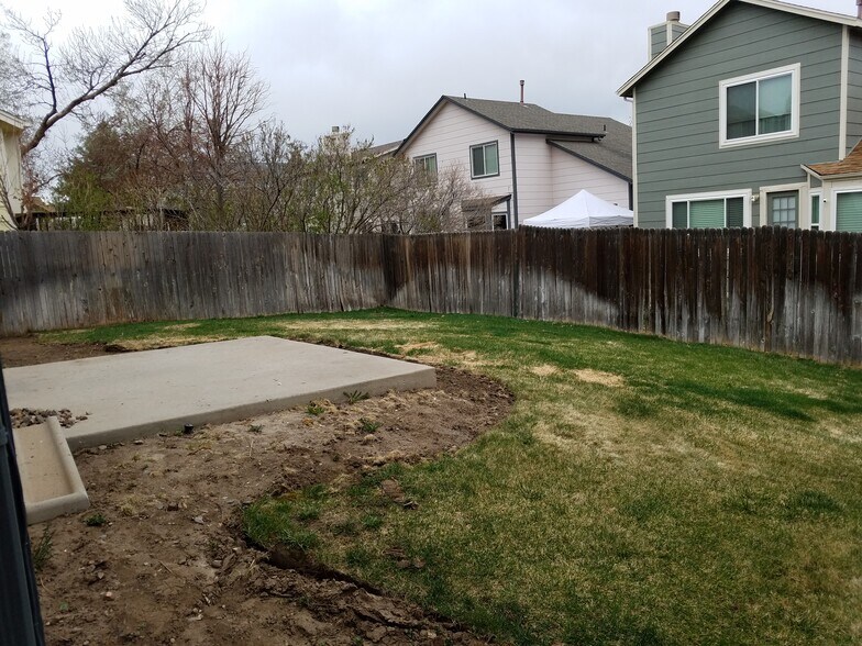 Fenced back yard (under construction) - 5036 Austerlitz Dr