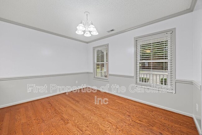 Building Photo - 740 Morningside Dr