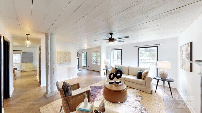 Building Photo - 5229 Mt Holly-Huntersville Rd