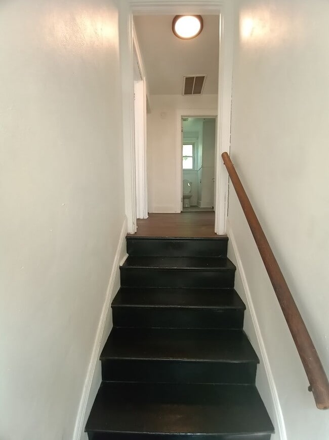 Building Photo - 2717 Marlboro Ave