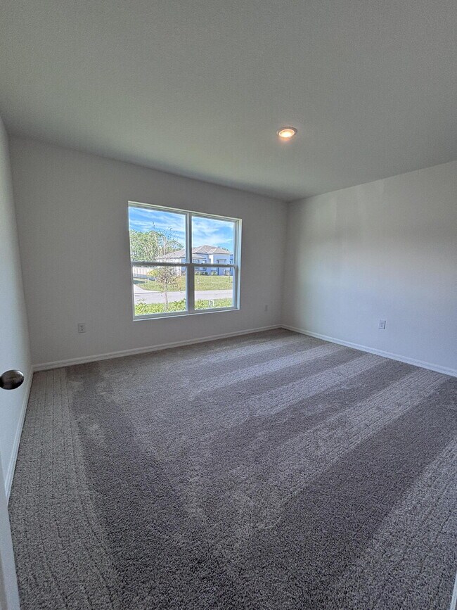 Building Photo - Brand New 4/2 Home!