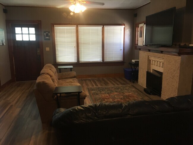 Building Photo - Charming 3-Bedroom Home in NW Oklahoma Cit...