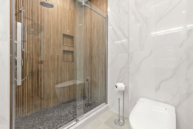 Building Photo - 317 Sherman Ave