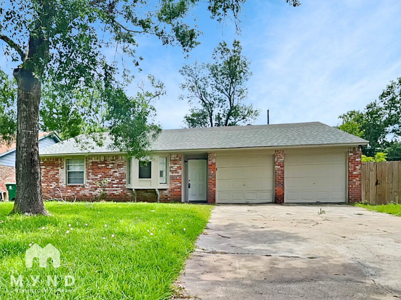 Primary Photo - 4419 Trafalgar Dr