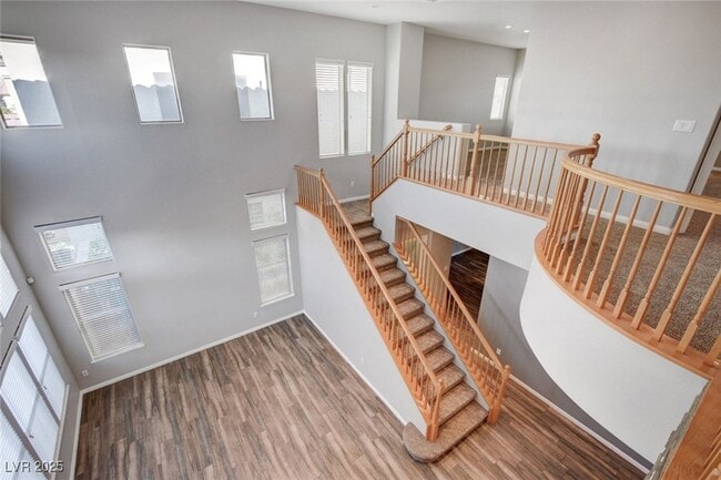 Building Photo - 5643 Almocita Ct