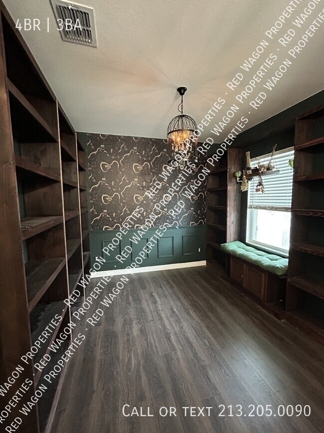 Building Photo - 7404 Cottontail Clf