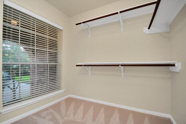 Building Photo - 20210 Black Canyon Dr