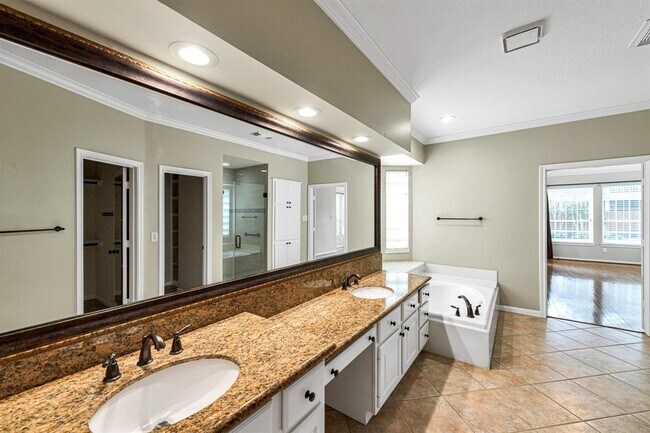 Building Photo - 22319 Fairbay Dr