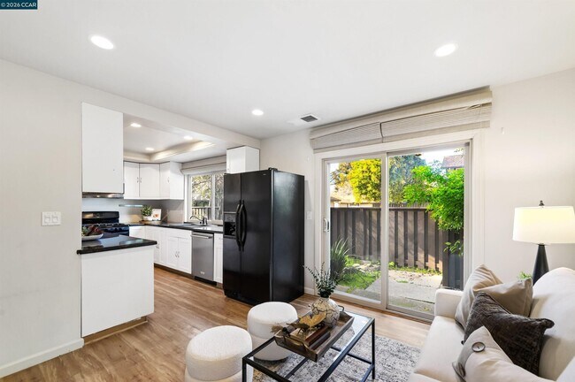 Building Photo - 1746 Candelero Ct