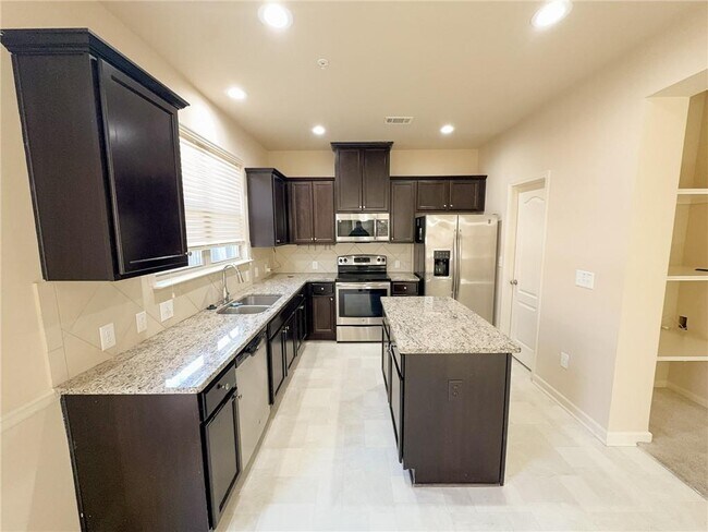 Building Photo - 6265 Story Cir