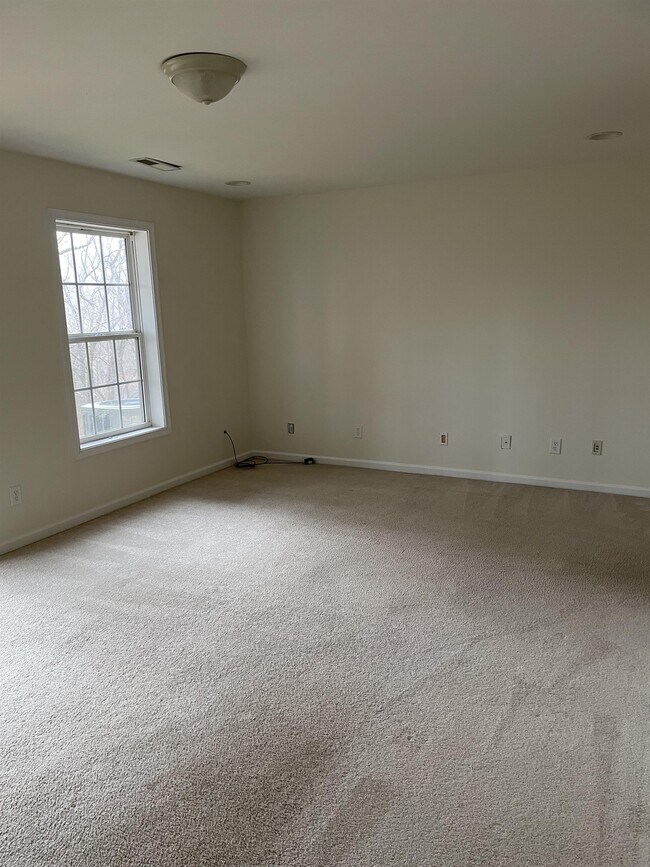 Building Photo - 1435 Glenside Green Ct