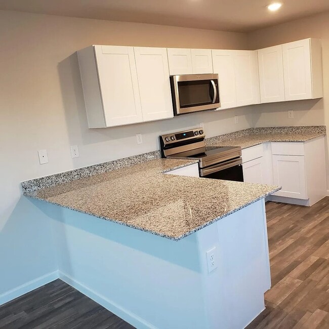 Building Photo - 291 S Picacho Heights Rd